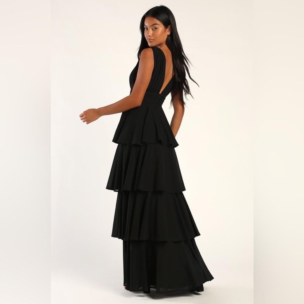 Lulus NWOT Amazing Evening Black
Tiered‎ Maxi Dress Medium - Picture 5 of 7
